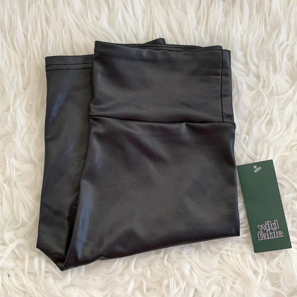 ❌SOLD❌ BRAND NEW Wild Fable Liquid Biker Shorts